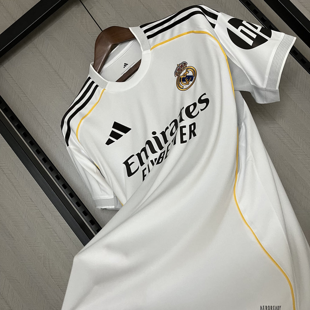 Real Madrid 25/26 Local Fan